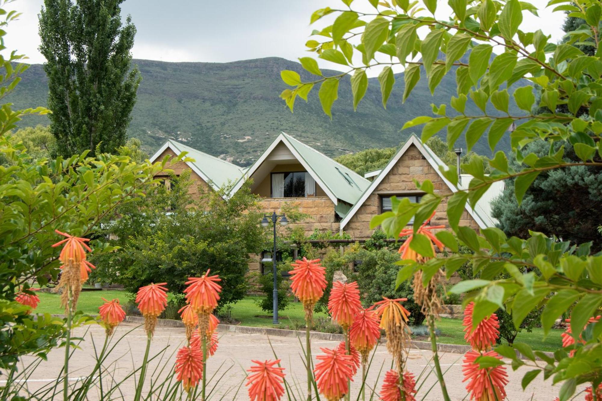 The Clarens Country House Exteriör bild